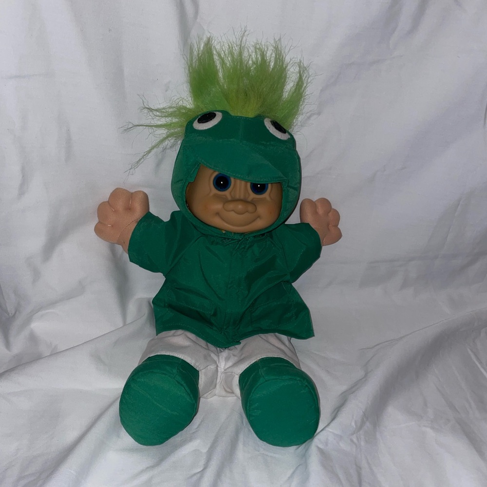 Vintage Russ Troll Doll Frog Rain Suit Green 12” #2412